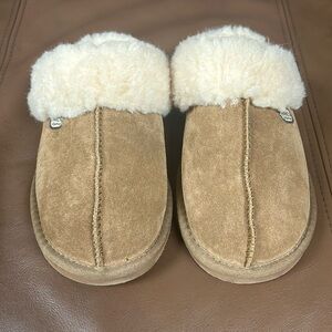 PAWZ by BEARPAW Slippers size 7